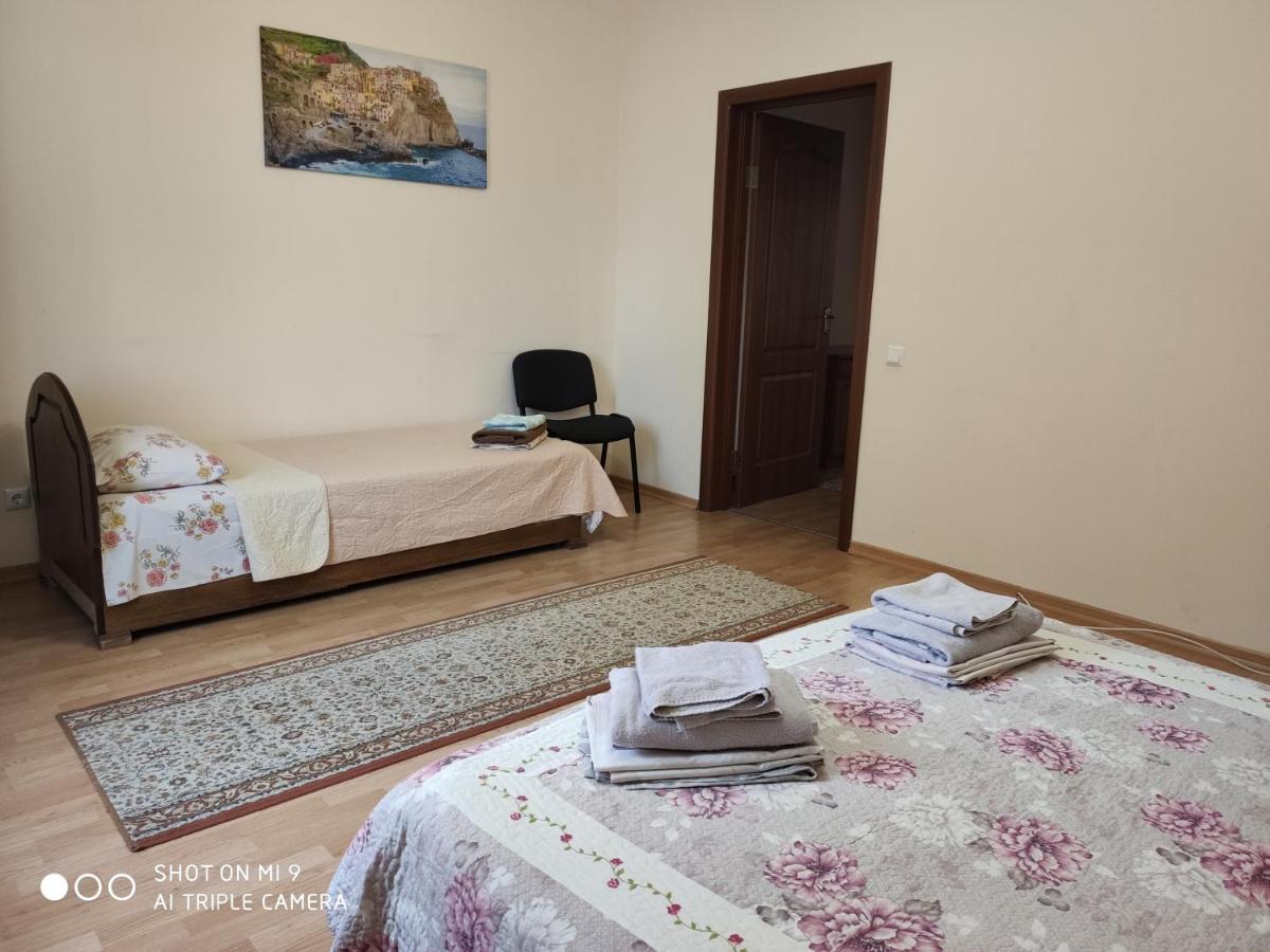 Apartments Domovik Просторная Квартира С Видом На Горы Mukačevo Exteriér fotografie